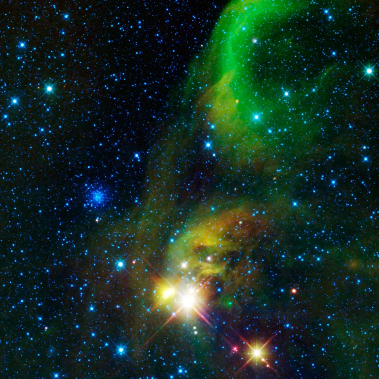 سحابة PIA13064
